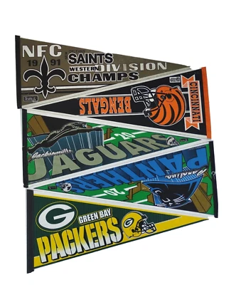 Lot of 5 1990's NFL Football Pennants Packers Panthers Jaguars Bengals Saints - Image 1 of 4