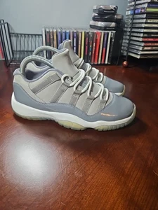 Talla 4.5 Y - Air Jordan 11 Retro Bajo GS Gris Frío - Imagen 1 de 20