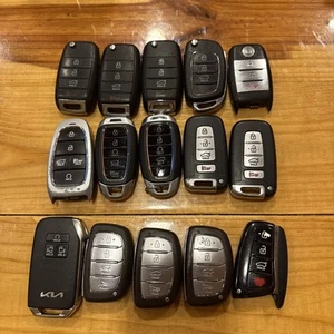 Lot Of 15 Hyundai Kia Smart Key Fob Remotes - Picture 1 of 2