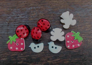 Buttons Ladybird Strawberry Duck Teddy Bear 10 in all  1930,s Childhood Vintage - Picture 1 of 2