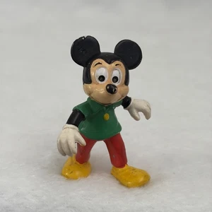 Vintage Walt Disney 2,25" Mickey Mouse PVC Figur Bully West Germany grün Shirt - Bild 1 von 6