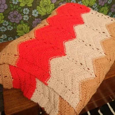 Vintage Retro Orange Beige Zig Zag Stripes Double Blanket Bedspread - Image 1 of 4