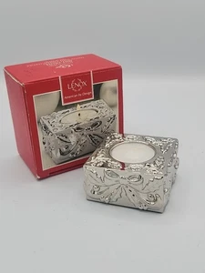 NUEVO EN CAJA LENOX PLATEADO REGALO CANDELABRO VOTIVO Arcos Guirnalda Muérdago NUEVO - Imagen 1 de 4