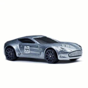 Coche de carreras Hot Wheels 6/8 GT 2016 Gran Turismo Aston Martin One-77, Playstation - Imagen 1 de 8