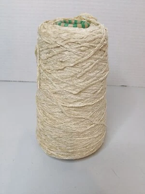 Hilo de cono de rayón Silk City Fibers chenilla de lujo 1300 YPP cono paja 12,5 oz Foto 1 de 4