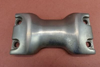 1986-1999 Yamaha VIRAGO 1100 XV1100 Front Fork Fender Brace Bracket - Image 1 of 4