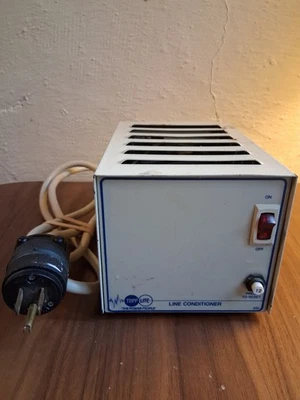 Tripp Lite Line Stabilizer/Conditioner LC-1200 4-Outlet Voltage Regulator - Image 1 of 4