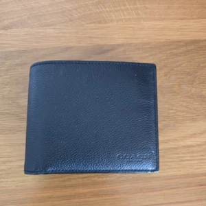 Coach Men's black Leather Wallet - Picture 1 of 7
