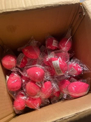BULK MAKEUP SPONGES (38 Sponges) - Image 1 of 2