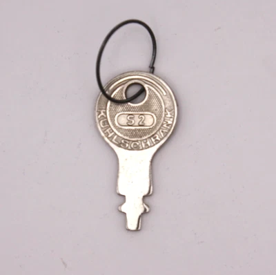 Llave original BOSCH S2 nevera años 50 #T2 - Imagen 1 de 4