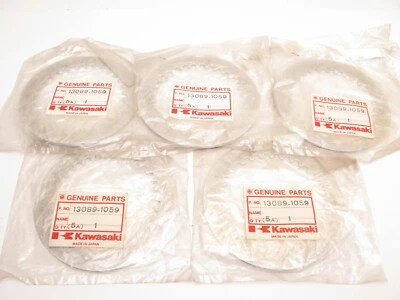 Juego de (5) discos de placas de embrague 13089-1059 para Kawasaki KX125 1984 OEM NUEVO EN STOCK Foto 1 de 4