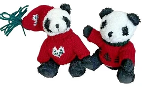 Vintage Hugfun Panda Teddybären Plüsch 2 Stück Weihnachtspullover verbunden selten - Bild 1 von 5