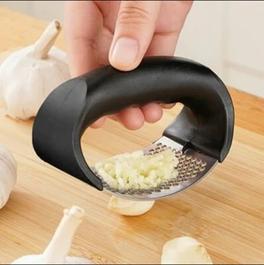 Kitchen Garlic Press Stainless Steel Crusher Mincer Chopper Potato MASHER Aide - Picture 1 of 5
