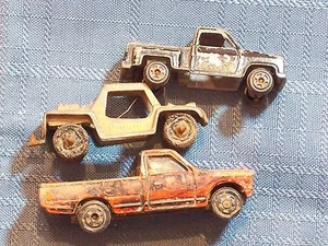 TOY CARS LOT 3 ORANGE DATSUM PICKUP ZYLMEX P319; BAJA RUN; BLACK CHEVY STEP SIDE - Picture 1 of 12