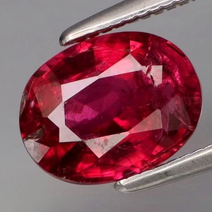 1,55Ct. Verzückende Farbe! Natürlicher Top Rosa Turmalin (Rubellit) Mosambik - Bild 1 von 4
