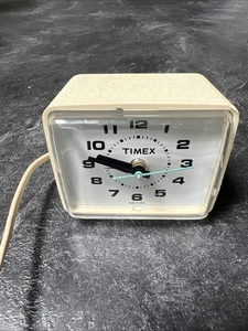 Vtg Timex Bedside Ivory Plastic Alarm Clock 1970s tested and works - Picture 1 of 6