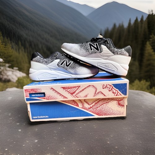 New Balance 580 Uomo UK Taglia 10 Nuovo e mai
