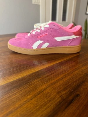 Reebok Forte Lounger Pink Sangria White Gum Women’s 8 Suede Casual Shoes - Image 1 of 4