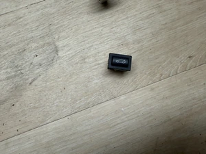 BMW 428XI 335I M3 M4 F36 F30 OEM TRUNK UNLOCK OPEN SWITCH BUTTON - Picture 1 of 3