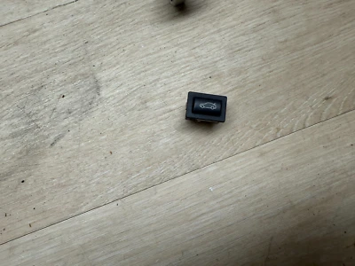  BMW 428XI 335I M3 M4 F36 F30 OEM TRUNK UNLOCK OPEN SWITCH BUTTON - Image 1 of 3