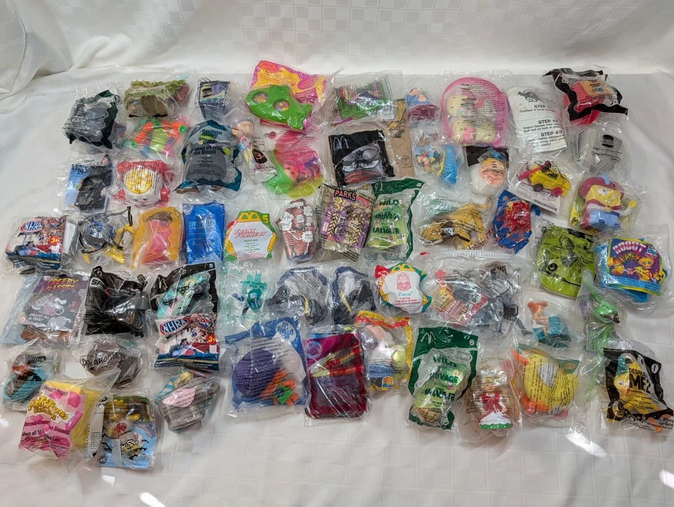 McDonald's Happy Meal Juguetes 50+ Lote Burger King Wendys Arby’s Vintage Mezcla Moderna Foto 1 de 4