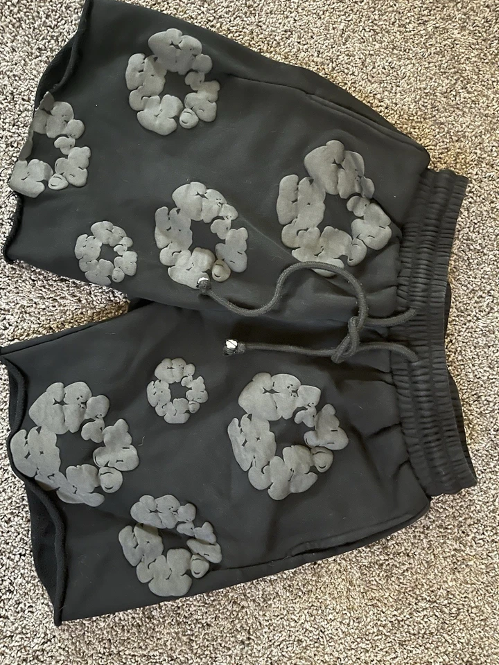 Denim Tears The Cotton Wreath Shorts Black Size Medium - Image 1 of 4