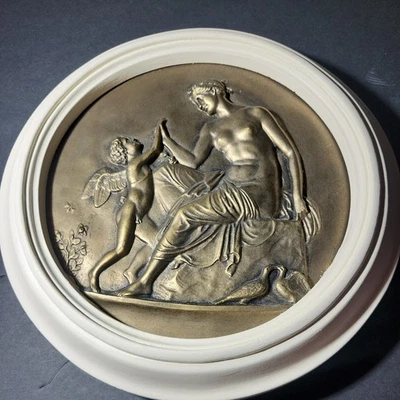 Placa en relieve color bronce alabastro figuras griegas 8,5" 3 lb desnudo ALVA 94 firmado Foto 1 de 4