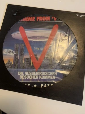 FIRST PATROL " THEME FROM 'V' die Ausserirdischen kommen! " 12' Maxi Top Zustand - Bild 1 von 2
