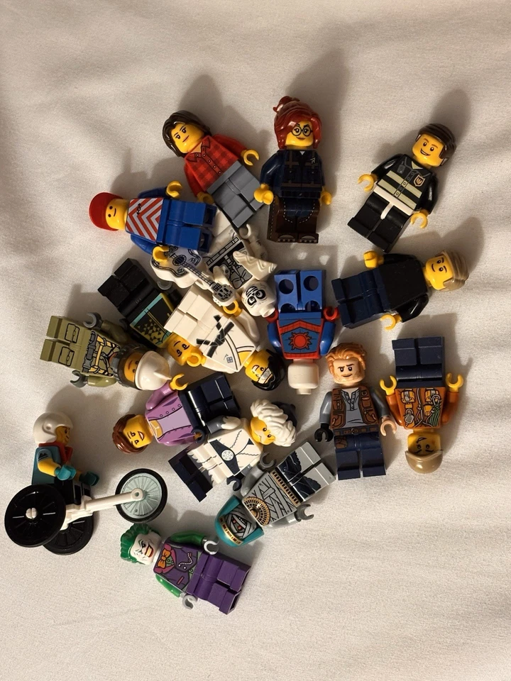 (PRECIO MÁS BAJO) LEGO Lote 17 Figuras DC LEGO City Monsters Minifiguras Clásicas, Etc Foto 1 de 4