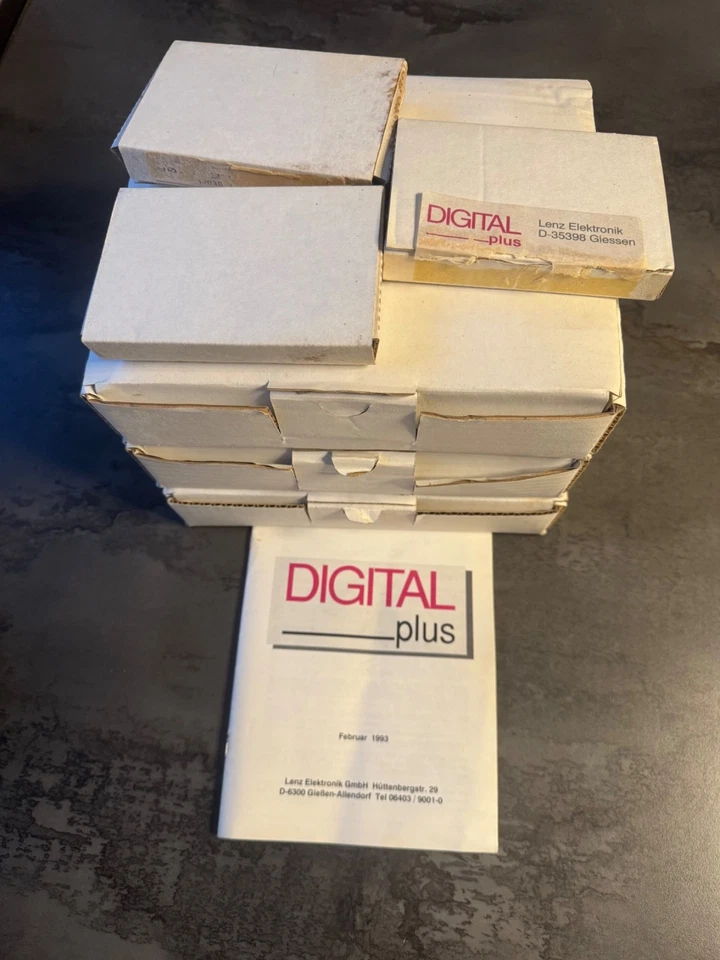 komplette Digitalsteuerung LENZ LZ100 LV100 LH100, unbenutzt. - Bild 1 von 4