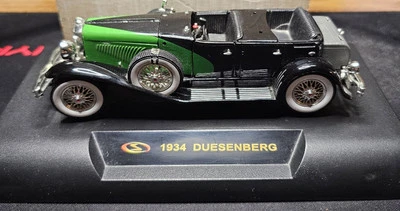 1934 Duesenberg Model Black & Green Diecast Model Signature Model Damaged - Image 1 of 4