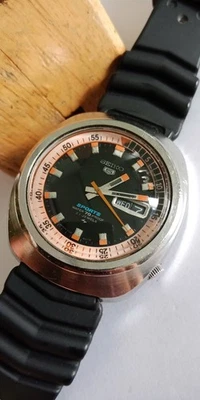 De colección 1969 Seiko5 Sports 5126-6010 automático para hombre, ¡a prueba de agua! Foto 1 de 4