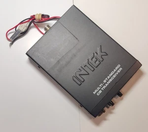 M-110 PLUS INTEK MULTISTANDARD CB RADIO OCASION - Zdjęcie 1 z 9