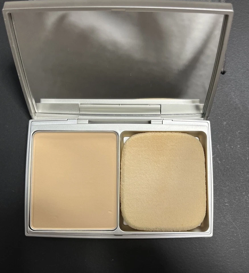 RMK Airy powder foundation N +Case set 10g Japan - Image 1 of 1