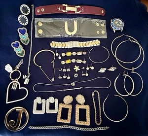 lot of women's earrings chanel marc jacobs Man invicta watch Henry Bendel - Picture 1 of 24