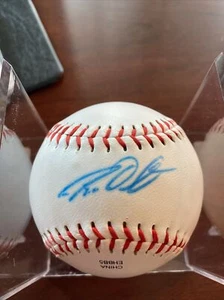 Roy Oswalt Autographed Rawlings OML Baseball - Witnessed - Picture 1 of 4