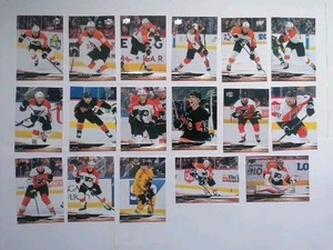 17 Traiding cards 2024/25 TEAM PHILADELPHIA FLYERS UD SERIES 1, 2, EXTENDED - Bild 1 von 7