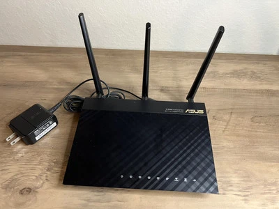 ASUS RT-AC66U Dual Band 3X3 802.11AC Gigabit Wireless Router Pre-Owned Excellent - Image 1 of 4