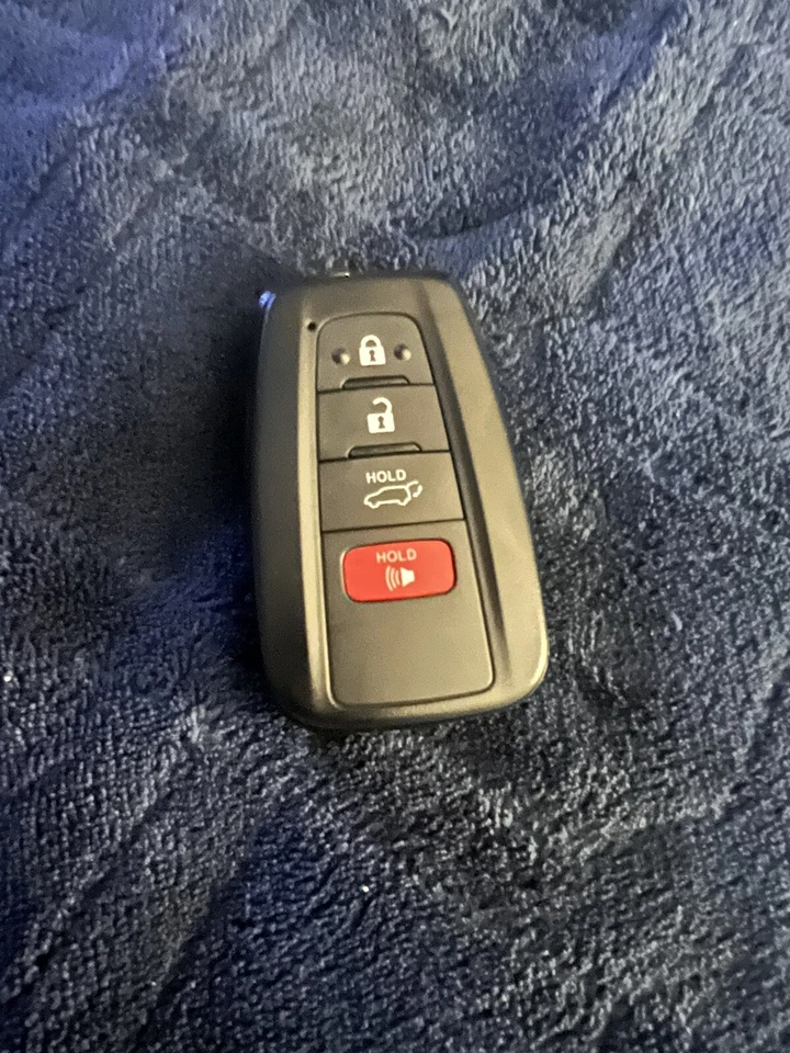 ORIGINAL TOYOTA RAV4 22-24 OEM SMART KEY LESS ENTRY REMOTE FOB SUV HATCH RAV-4 - Image 1 of 2