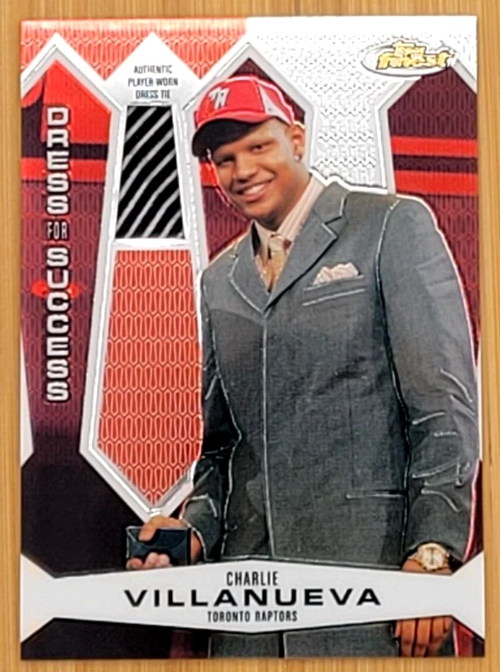 2005-06 TOPPS MEJOR VESTIDO CHARLIE VILLANUEVA PARA EL ÉXITO EVENTO CORBATA USADA #/99 Foto 1 de 2