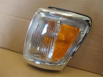 For 1992-1995 Toyota 4Runner Fender Side Corner Parking Light Lamp LH Left Hand - Image 1 of 4
