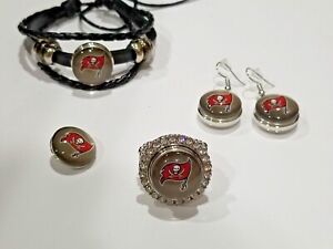 Bucaneers NFL Snap Jewelry snap, stretch Ring, Earrings or Bracelet
