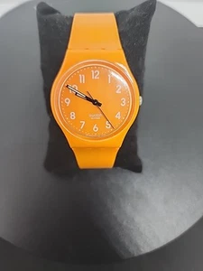 Swatch Women Orange Dial Plastic Case Plastic Band Quartz Wristwatch Needs Batt. - Picture 1 of 7