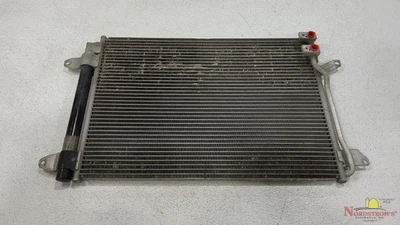 Volkswagen Jetta 2015 condensador de aire acondicionado Foto 1 de 4