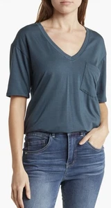 NWT GO COUTURE Deep V-Neck Boyfriend Tee Size Small in Skydiver - Picture 1 of 7
