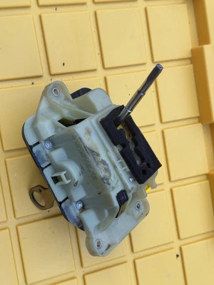 05-11 Mercedes R171 SLK55 AMG SLK350 Gear Shift Shifter Selector Box OEM - Image 1 of 4