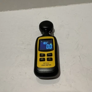 Light Meter Digital Illuminance Meter Handheld Ambient Temperature MT-912 - Picture 1 of 2
