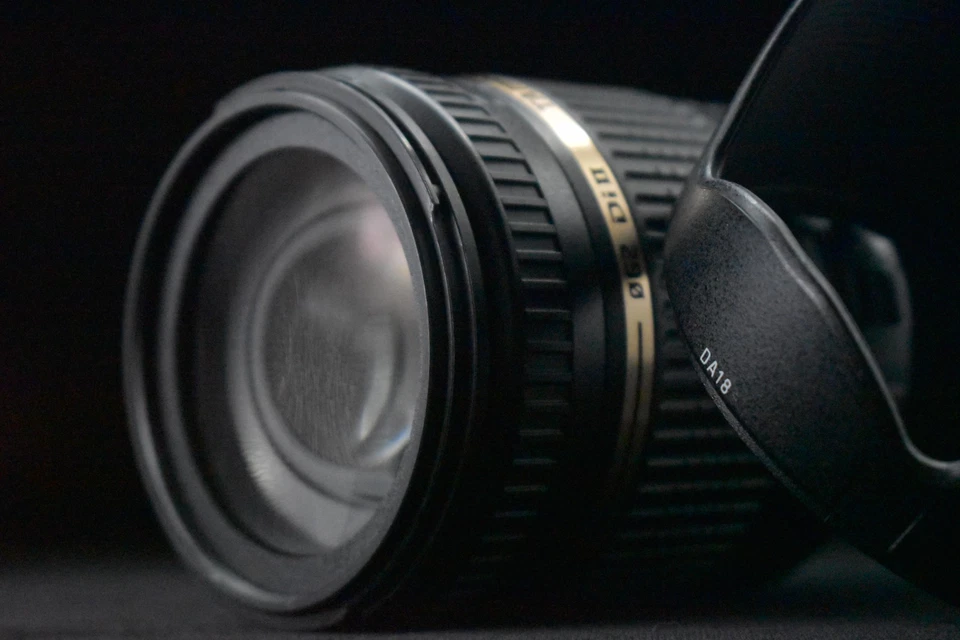 [US Duty Paid] Lente Tamron AF 18-270mm f/3.5-6.3 Di II VC PZD AF para Nikon ... - Imagen 1 de 4