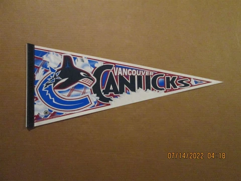 NHL Vancouver Canucks Vintage Circa 1990's Edition #4 Team Logo Hockey Pennant Cover