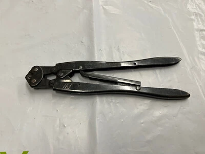 Herramienta de crimpado AMP 49592 14-12 W-STD con grabados #191. Estante Zz4 azul Foto 1 de 4